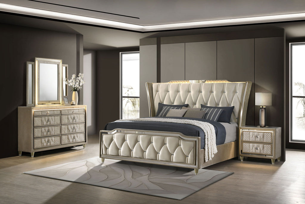 Lorient 4-piece Eastern King Bedroom Set Ivory and Camel