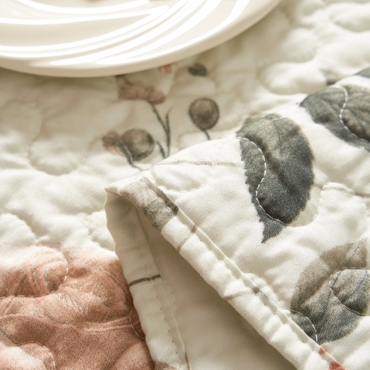DaDalogy Enchanted Meadow Reversible Dinner Table Runner - Floral Elegance in Beige, Rose, and Soft Olive Green, Premium Soft Microfiber Quilted Table Runner