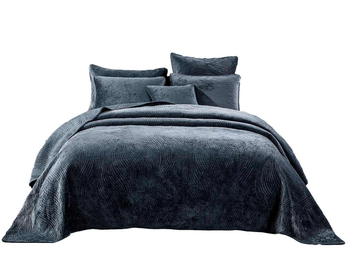 Tache Plush Dreams Steel Navy Blue Waves Velvet Quilt Set (JHW-852BL)