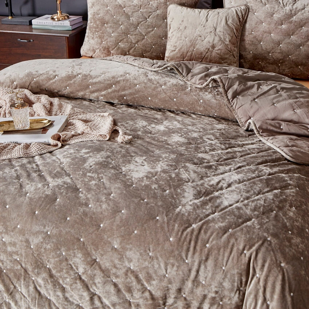 Tache Plush Dreams Sand Taupe Beige Tufted Velvet Quilt Set (JHW-853B)